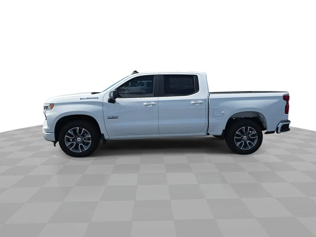 New 2026 Summit White Chevrolet RST image 5