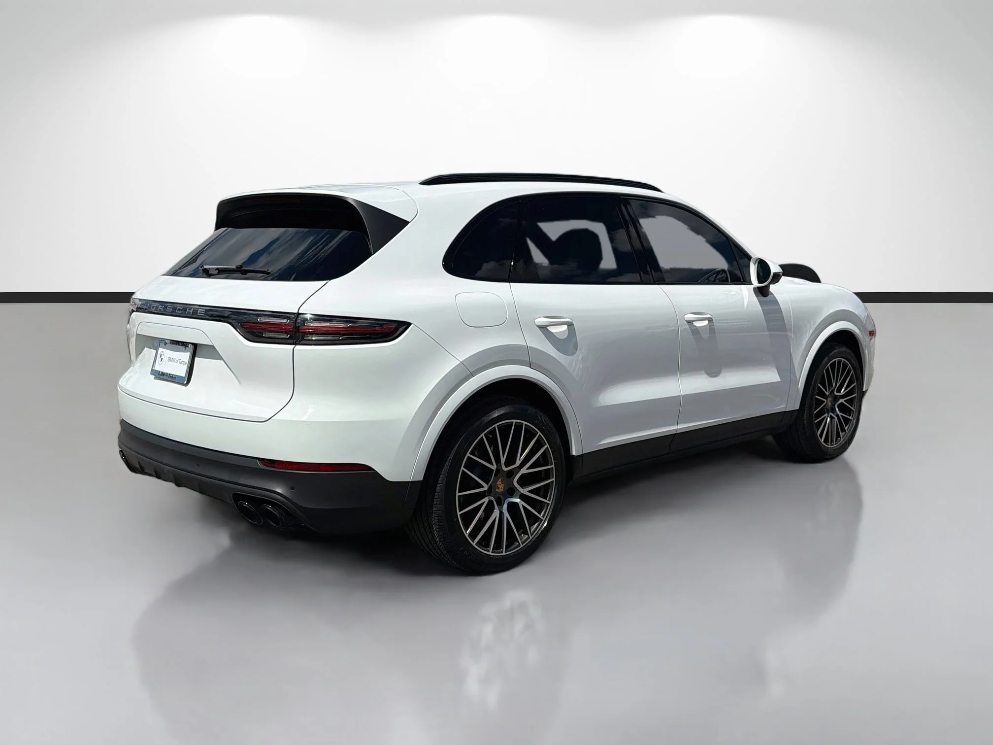 Used 2023 White Porsche Premium image 3