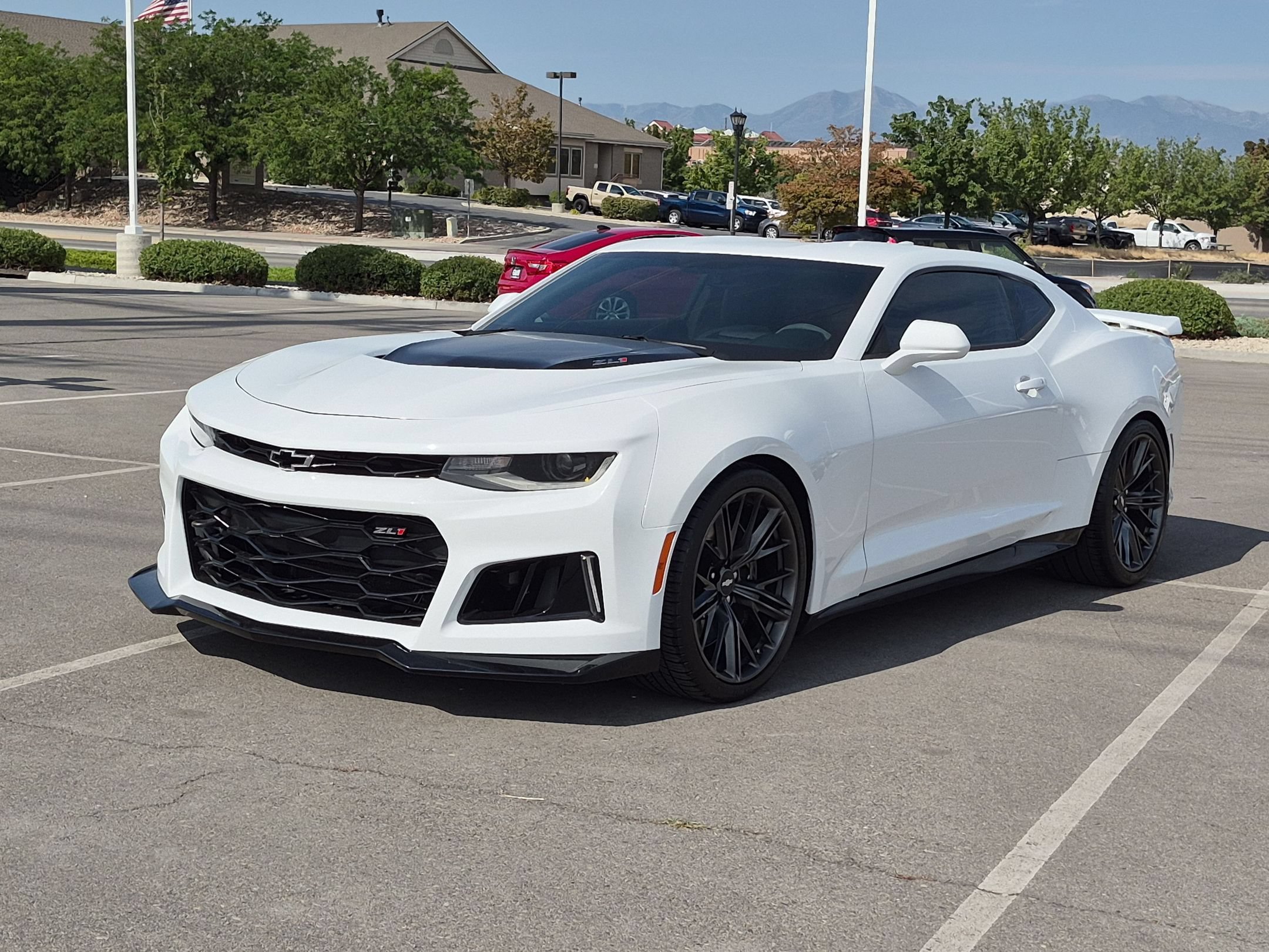 Used 2018 Summit White Chevrolet ZL1 image 8