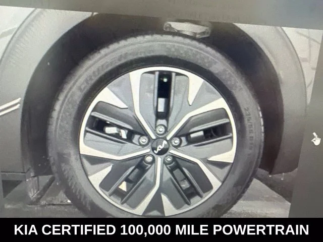 Used 2024 Gray Kia Light image 12
