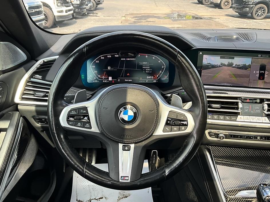 Used 2023 Black BMW M50i image 32