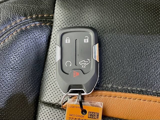 Used 2019 SUMMIT WHITE GMC AT4 image 32