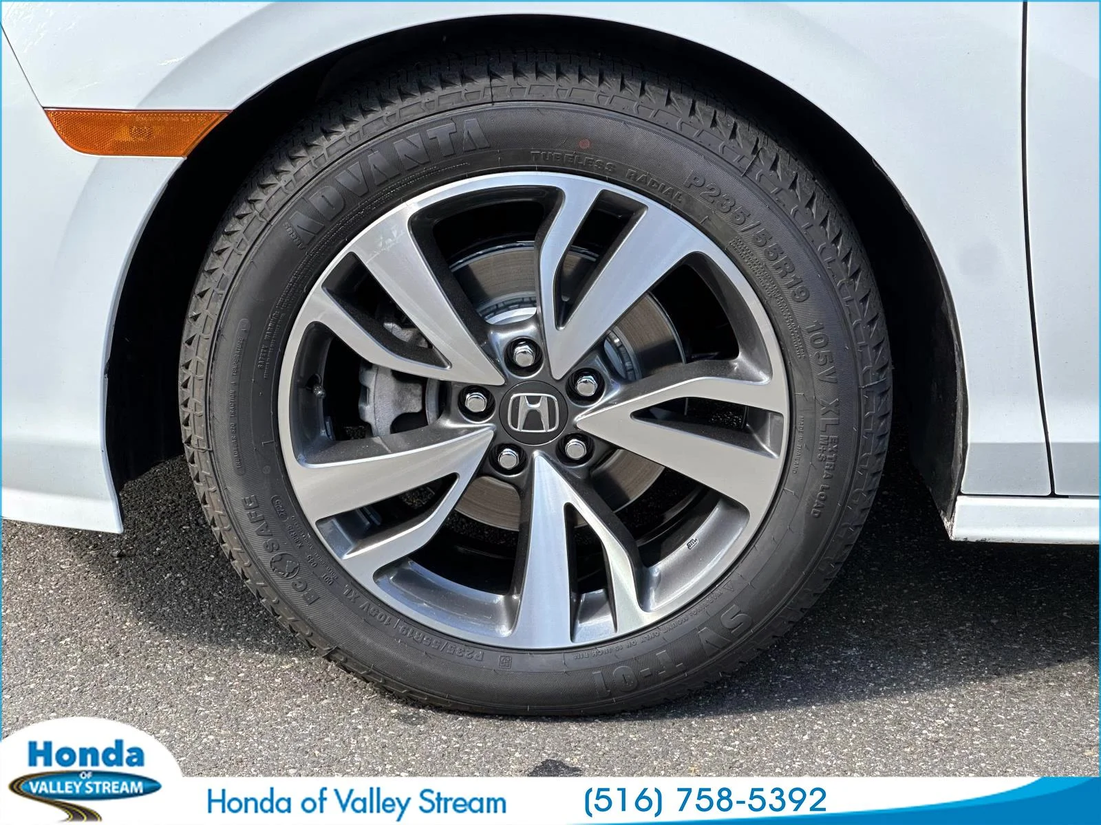 2023 Honda Odyssey Touring - Photo 8