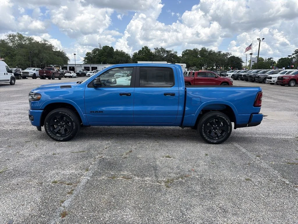 New 2026 Hydro Blue Pearl-Coat Exterior Paint RAM Big Horn/Lone Star image 3