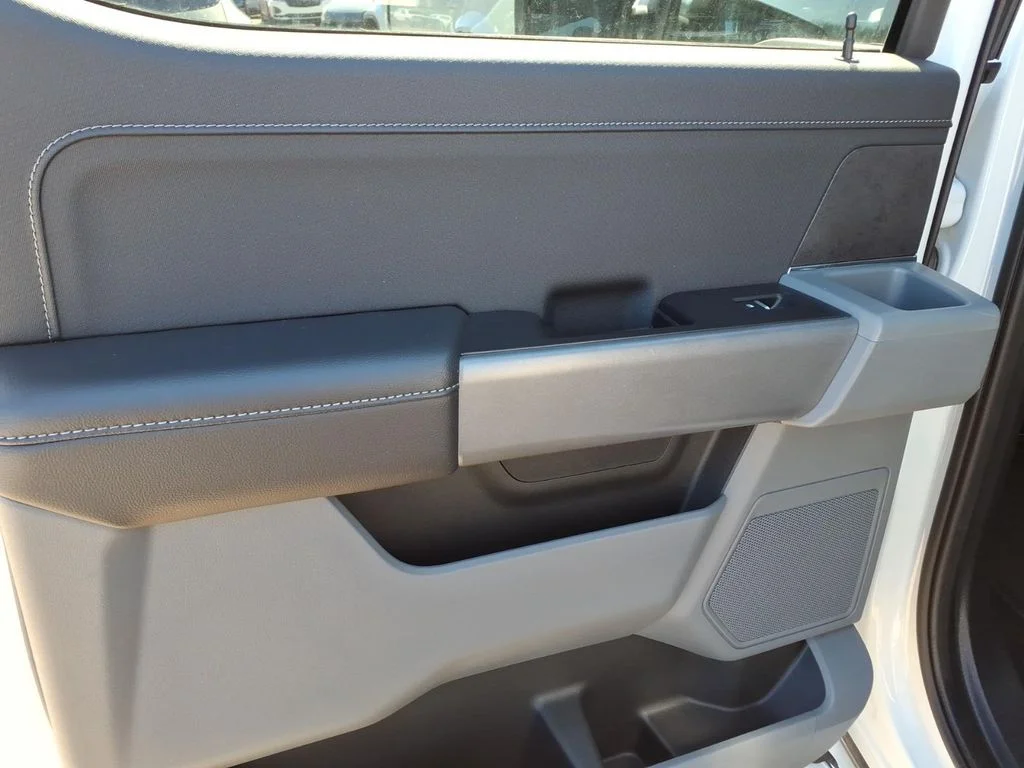 Used 2025 White Ford XLT image 17