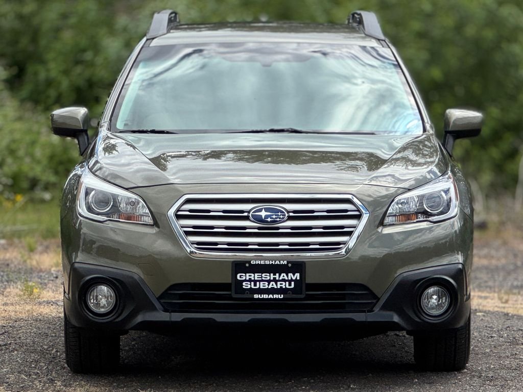 Used 2017 Wilderness Green Metallic Subaru 2.5i Premium image 1