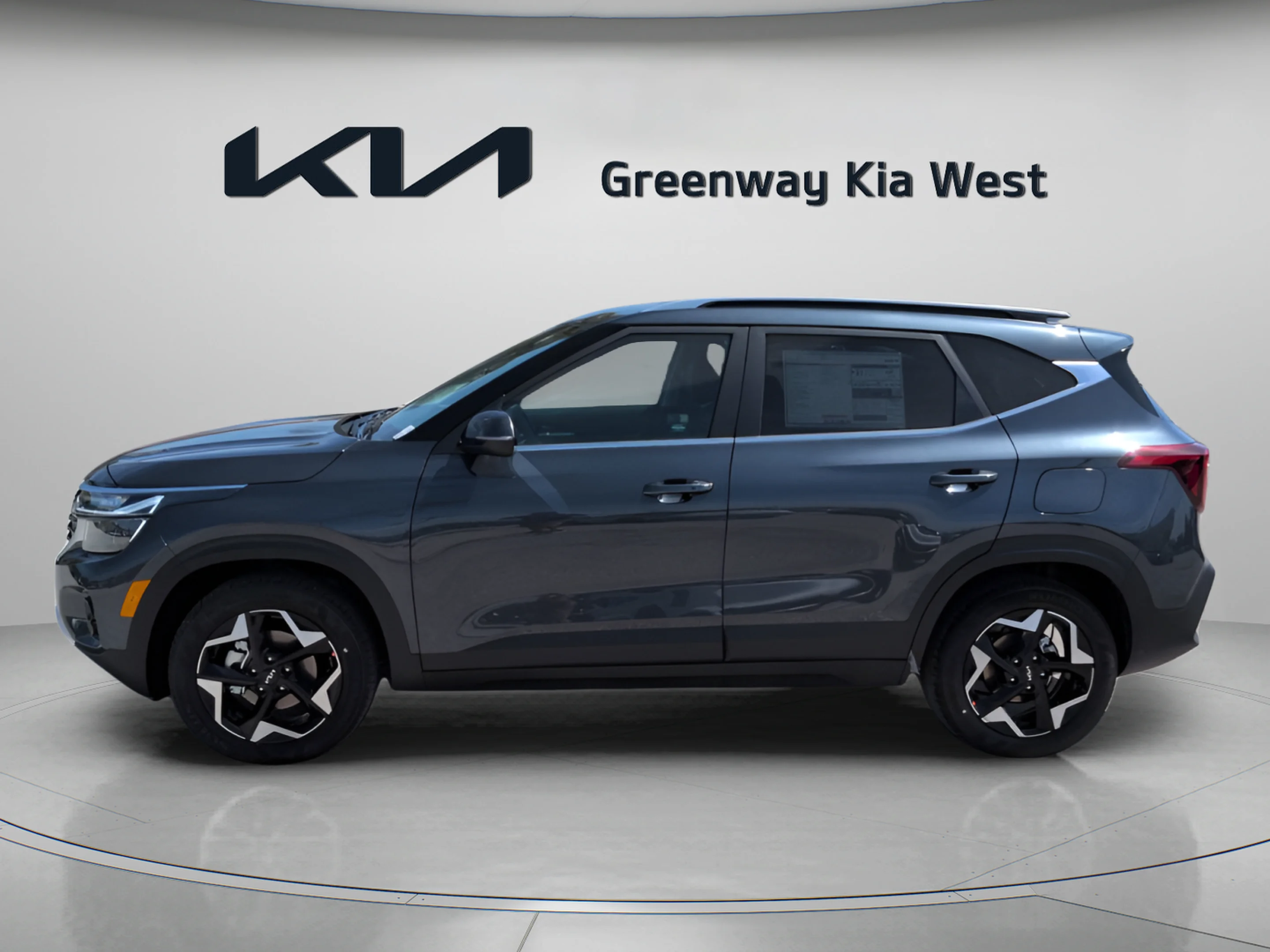 New 2026 Gravity Gray Kia EX image 5