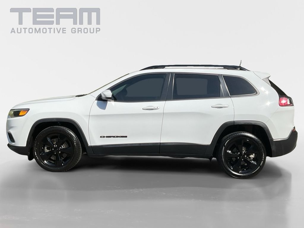 Used 2021 White Jeep Latitude Plus image 4