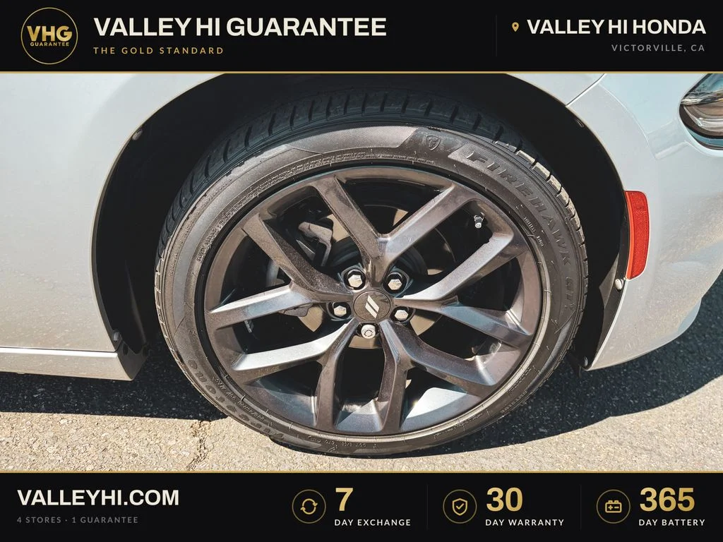 Used 2023 Silver Dodge SXT image 11