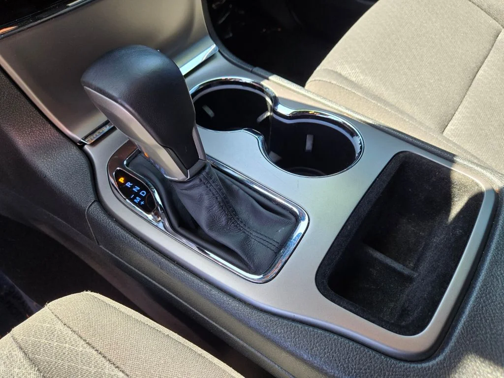 Used 2019 Gray Jeep Laredo E image 25