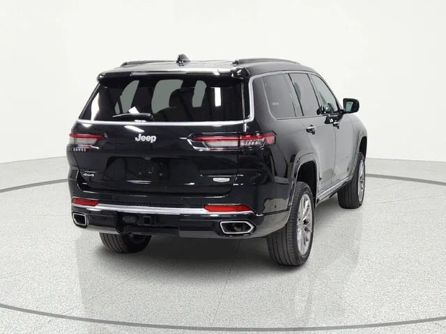 Used 2024 Black Jeep Summit image 4