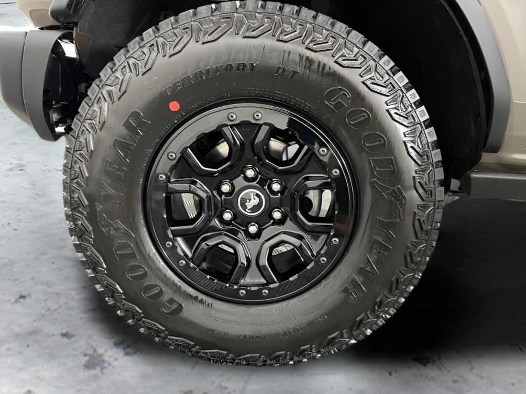 New 2025 Marsh Gray Ford Badlands® image 15