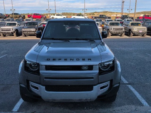 Used 2023 Gray Land Rover SE image 2