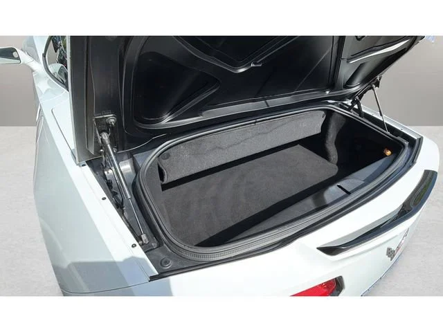 Used 2019 ARCTIC WHITE Chevrolet 2LT image 32
