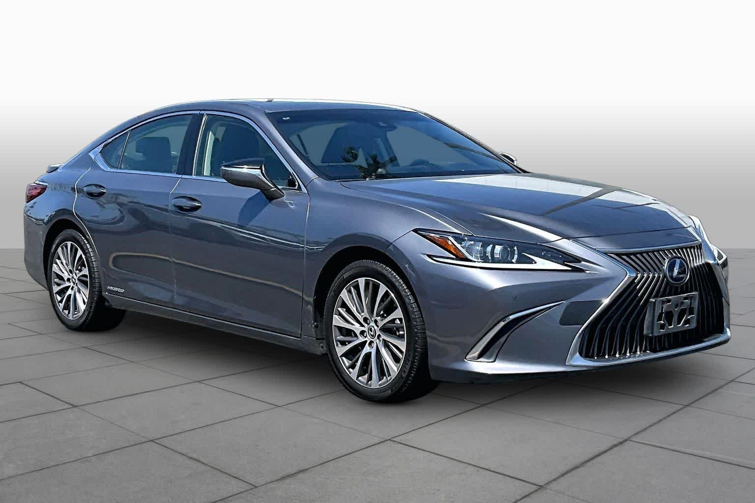 Used 2019 Nebula Gray Pearl Lexus  image 2