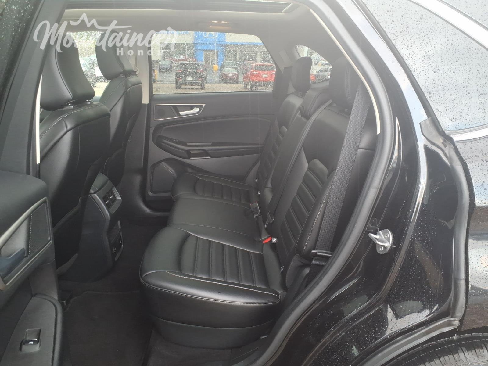 Used 2022 Agate Black Ford SEL image 16