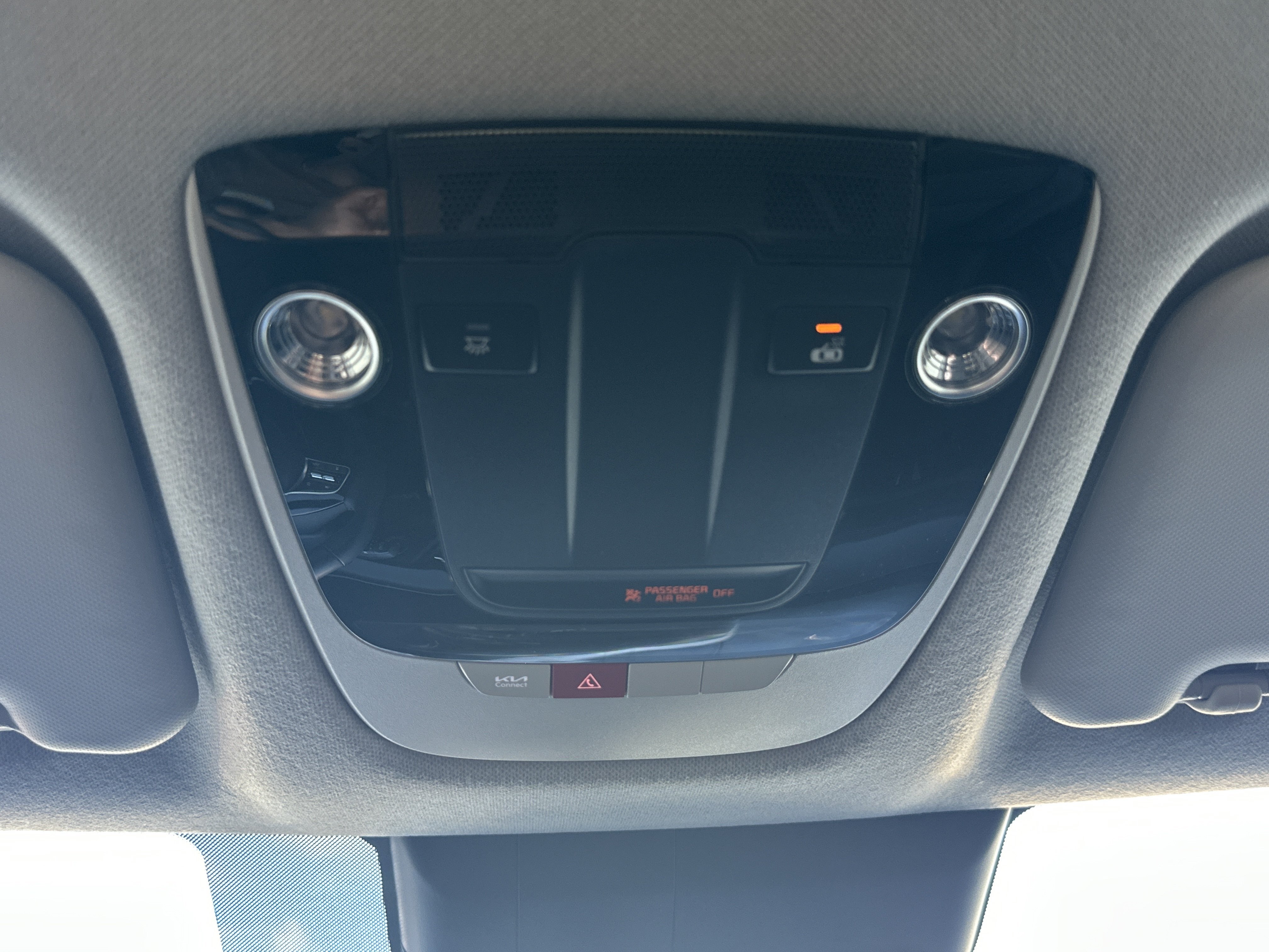 Used 2024 Pluton Blue/Black Roof Kia SX image 23