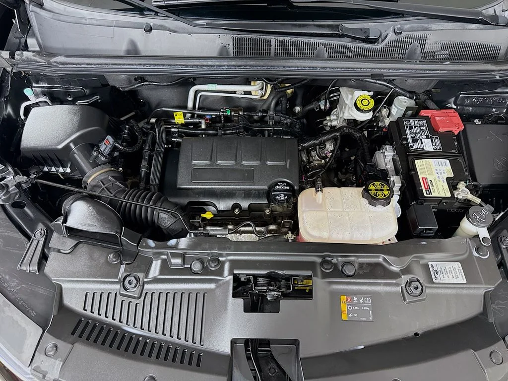 Used 2020  Chevrolet LT image 28