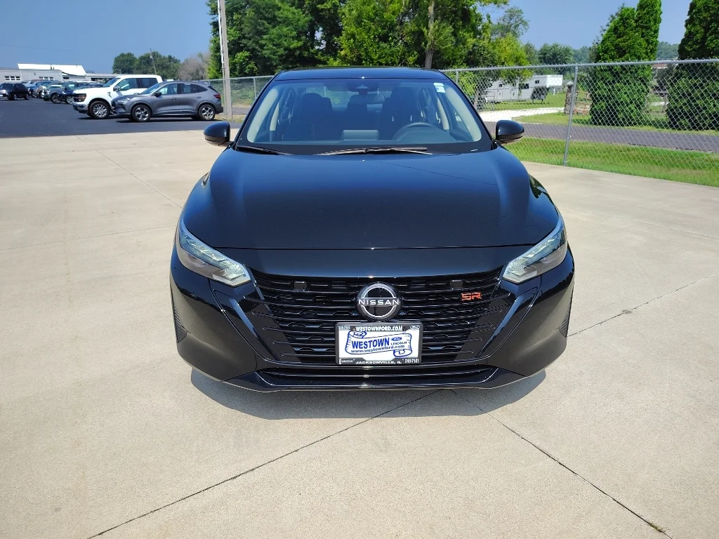 Used 2025 Super Black Nissan SR image 8