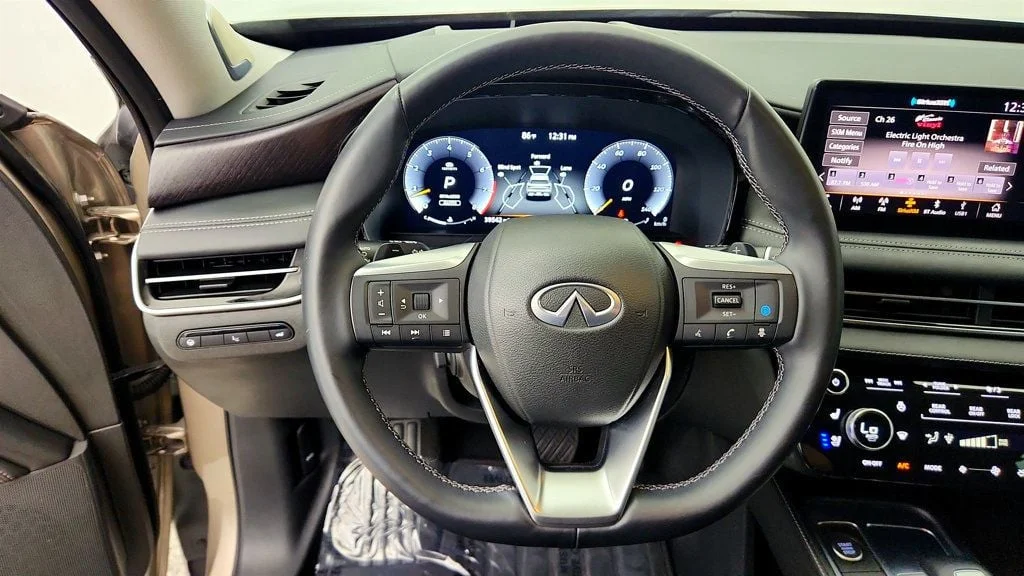 Used 2023 Warm Titanium INFINITI SENSORY AWD image 14