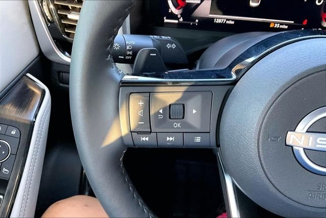 Used 2024 White Nissan SL image 16