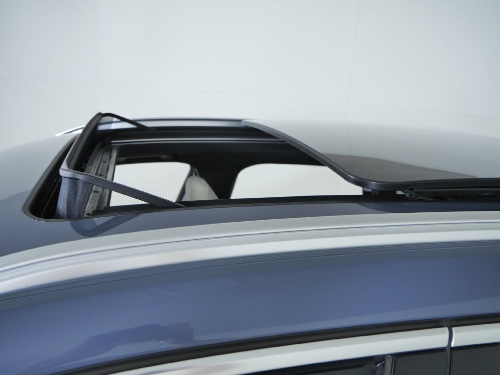 New 2027 Storm Bay Metallic BMW xDrive28i image 18
