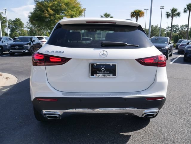 New 2026 Polar White Mercedes-Benz GLA 250 image 28