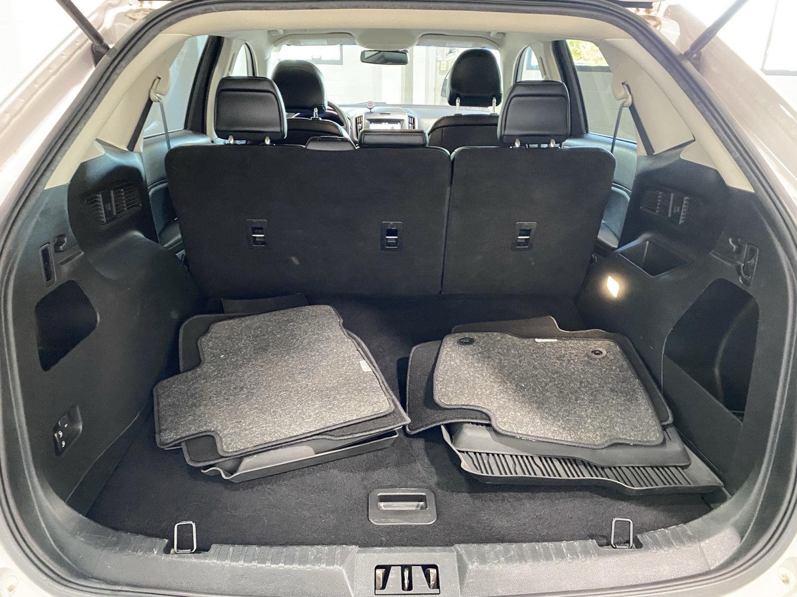 Used 2019 White Platinum Metallic Tri-Coat Ford SEL image 14