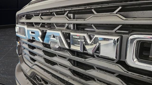 New 2026 Diamond Black Crystal Pearl-Coat Exterior Paint RAM Big Horn image 43