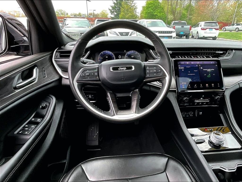 Used 2024 Gray Jeep Limited image 16