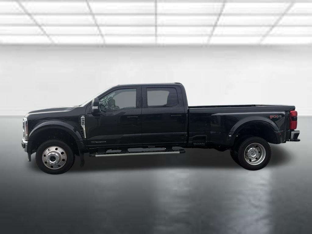 Used 2026 Black Ford XLT image 2