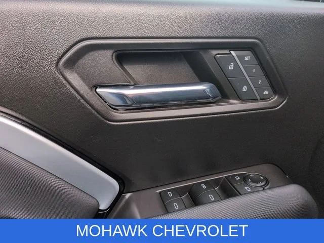 Used 2023 Black Chevrolet Z71 image 24