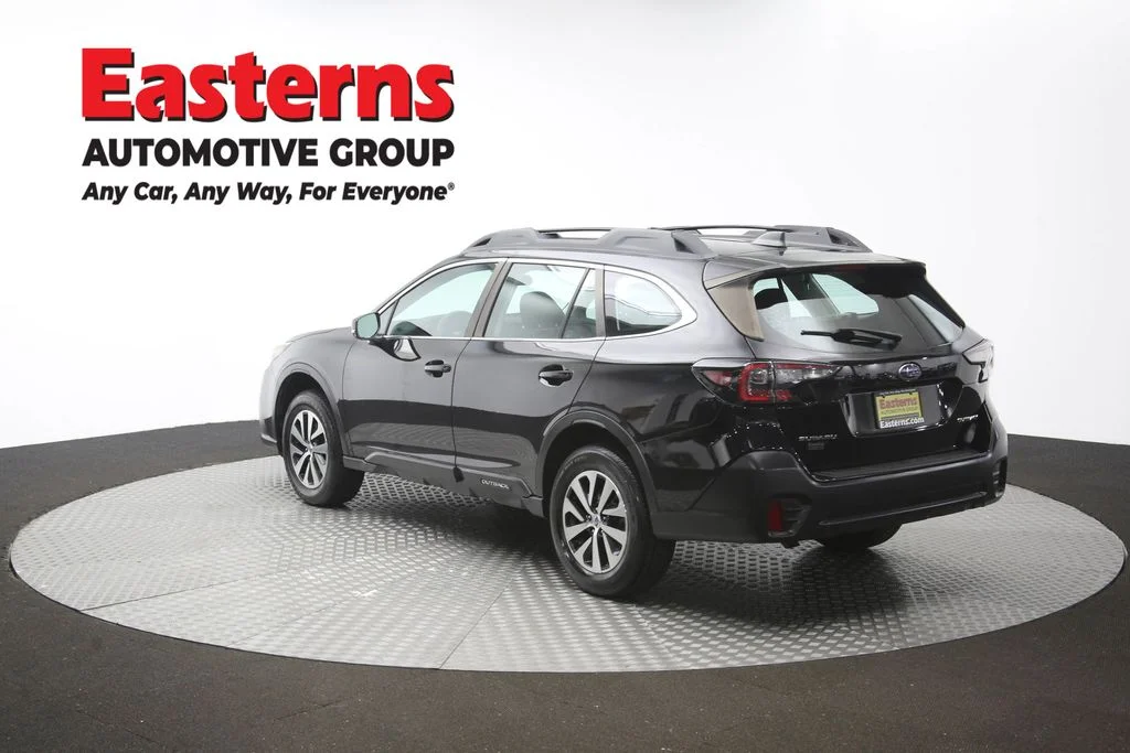 Used 2022 Black Subaru 2.5i image 63