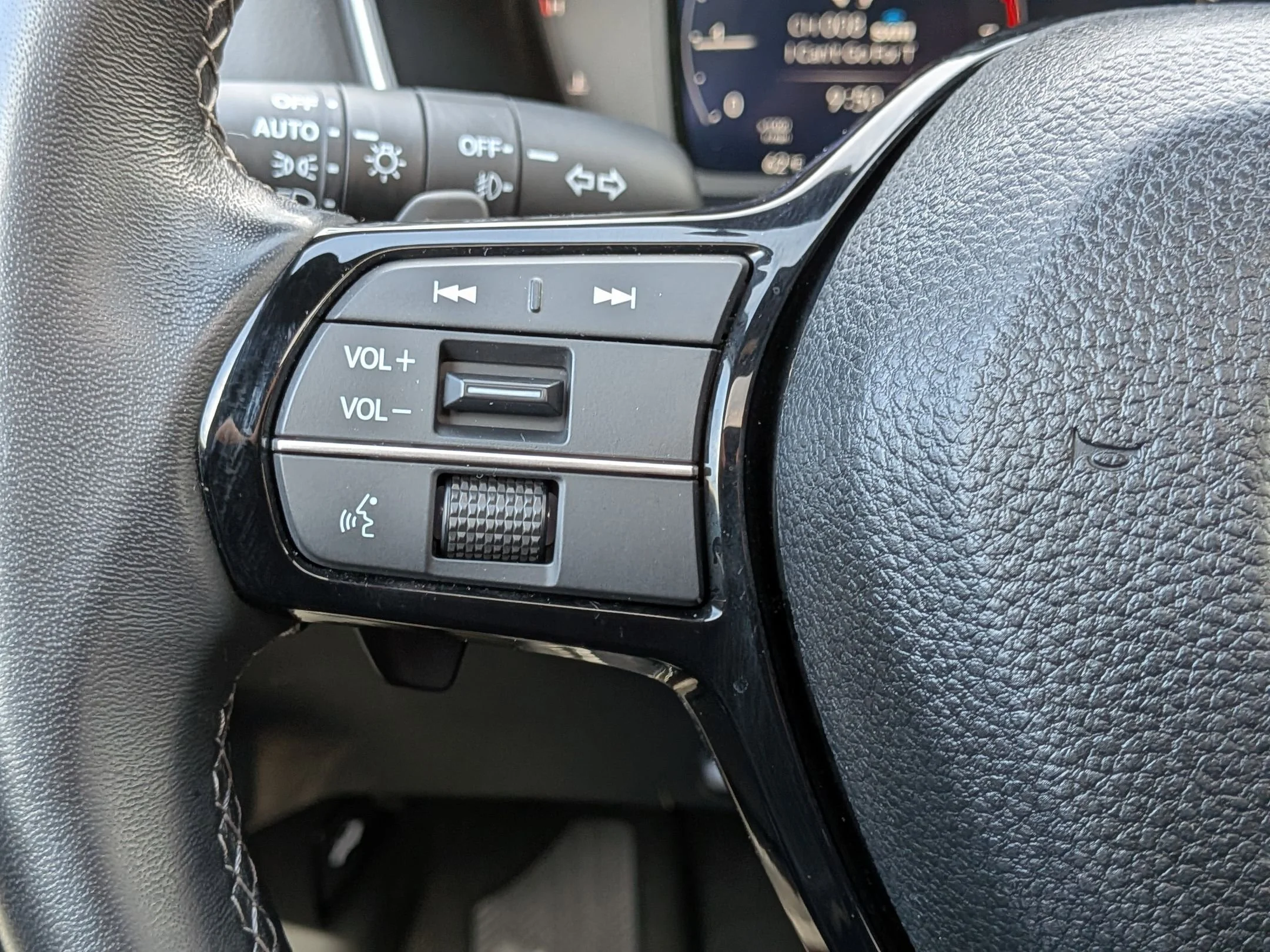 2023 Honda Civic Hatchback Sport Touring - Photo 14