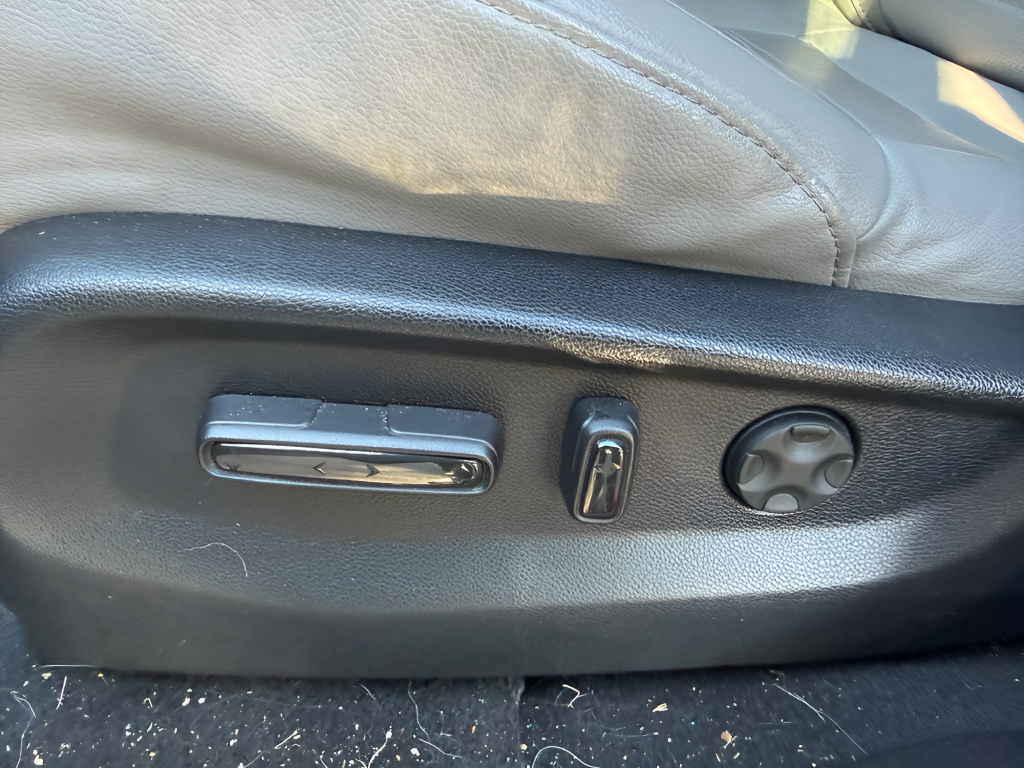 Used 2019  Honda EX-L image 10