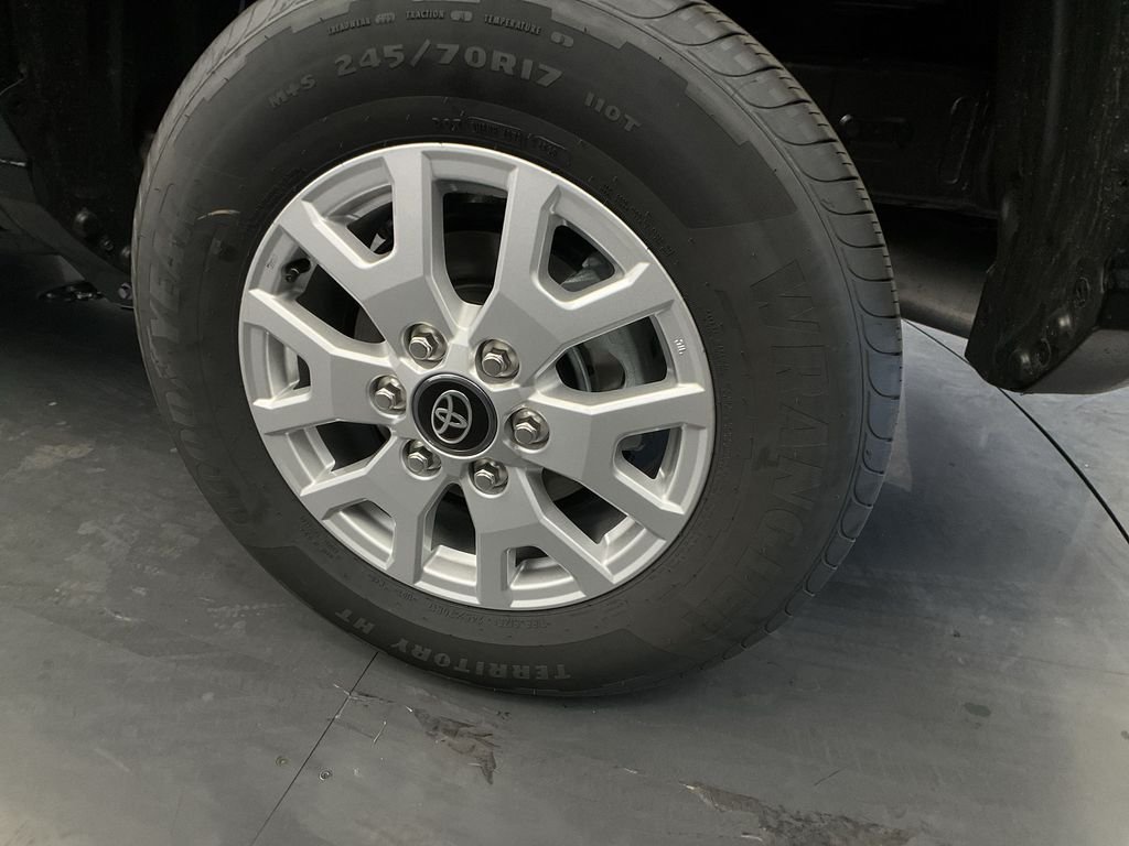 2026 Toyota Tacoma SR5 - Photo 25