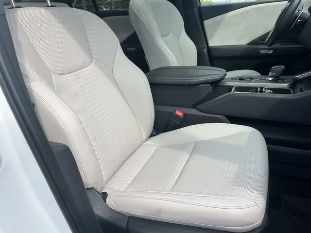 Used 2026 White Lexus 350 Premium image 29