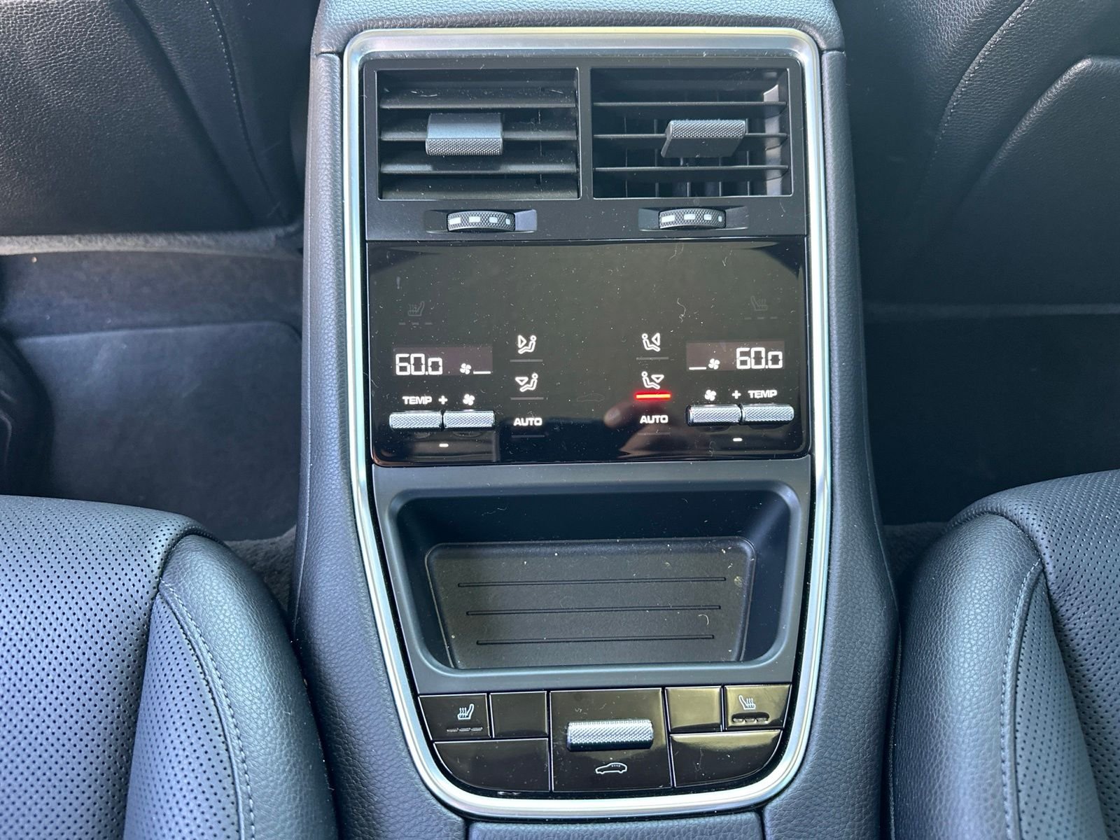 Used 2023 Chalk Porsche Platinum Edition image 15