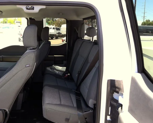 New 2026 Oxford White Ford XL image 18