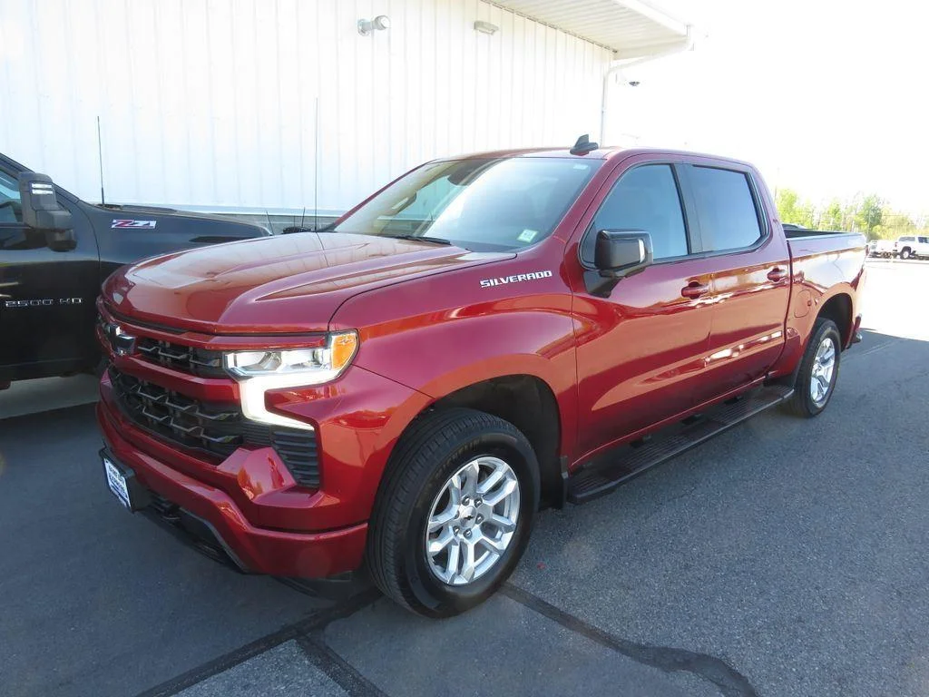 Used 2022 Cherry Red Chevrolet RST image 10