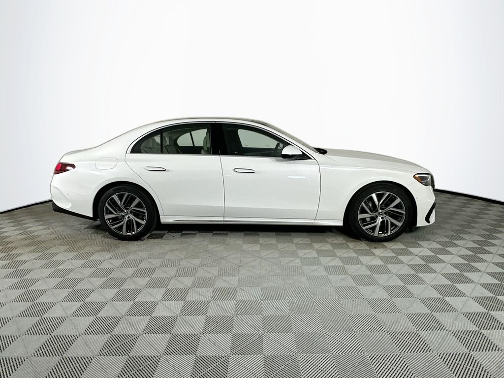 New 2026 MANUFAKTUR Moonlight White Metallic Mercedes-Benz E 350 image 8