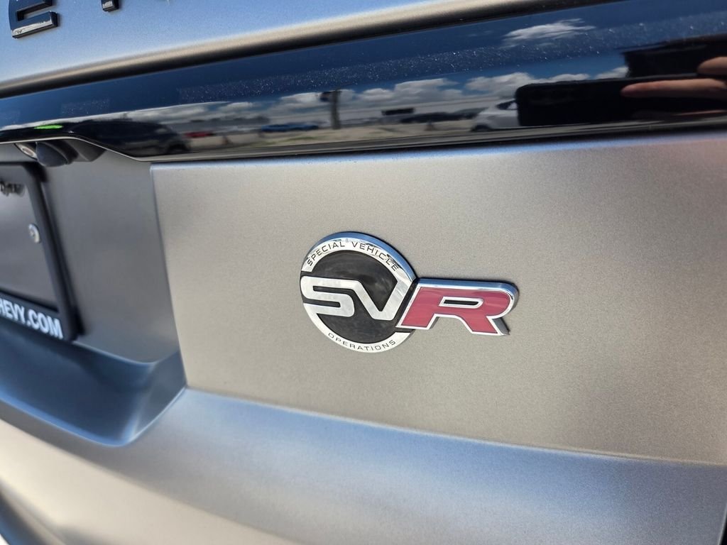 Used 2019 Gray Land Rover SVR image 12