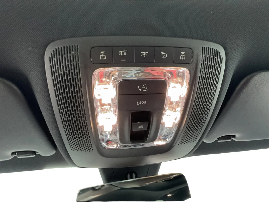 Used 2021 White Mercedes-Benz A 220 image 44