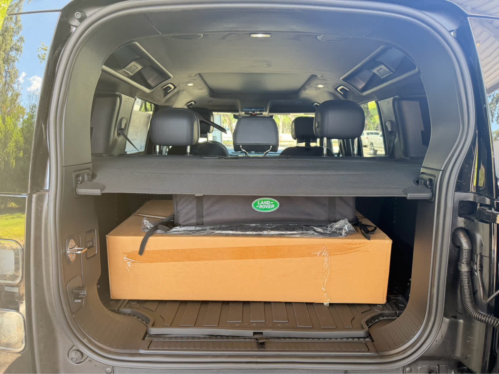 New 2026 Santorini Black Land Rover X image 22