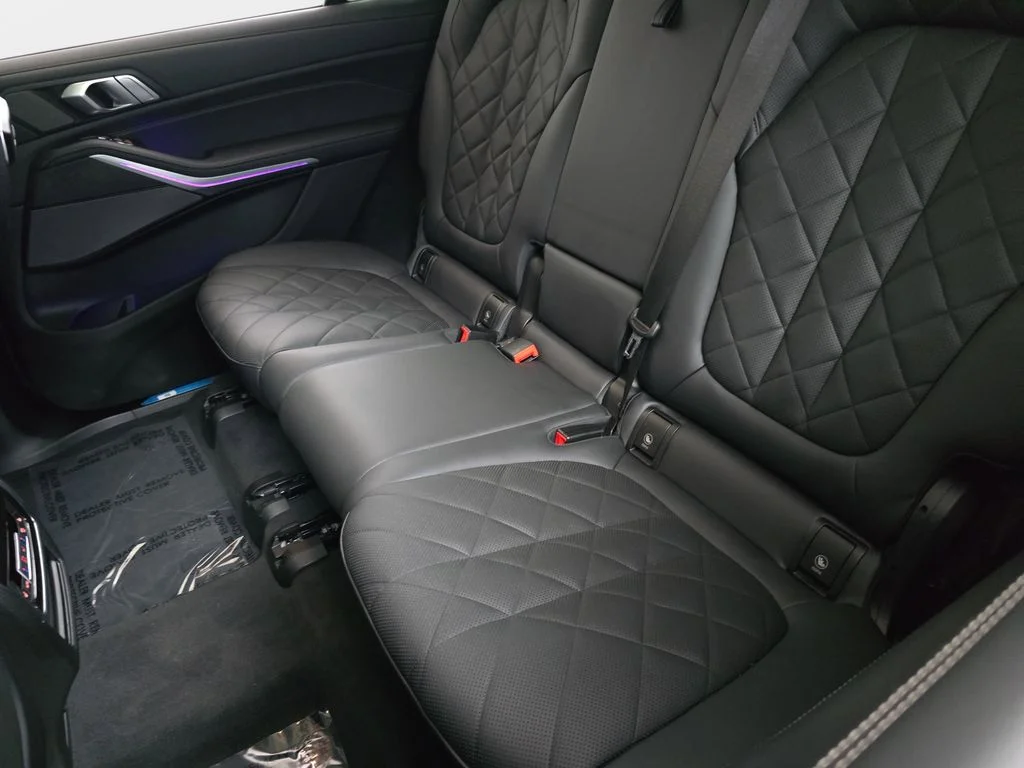 Used 2024 Skyscraper Gray Metallic BMW xDrive40i image 17