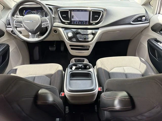 Used 2020 White Chrysler Touring image 17