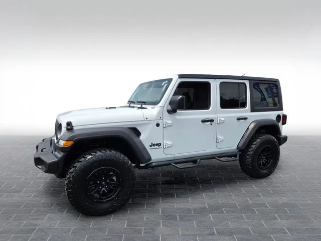 Used 2025 White Jeep Sport S image 3