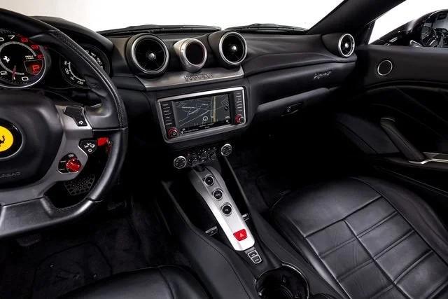 Used 2017 Nero Ferrari T image 30