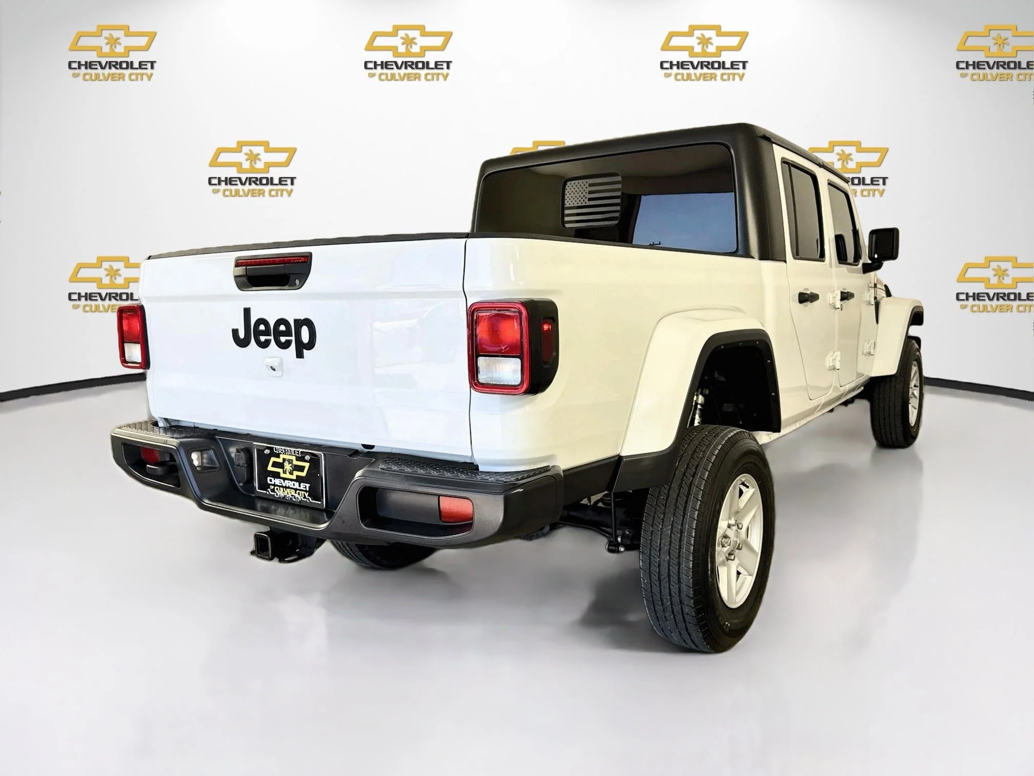 Used 2022  Jeep Sport S image 8