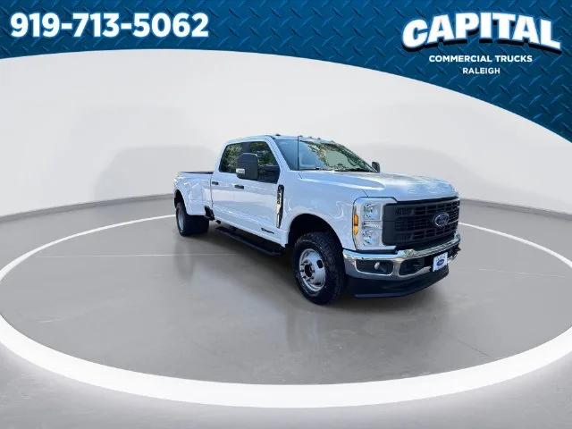 Used 2024 White Ford XL image 2